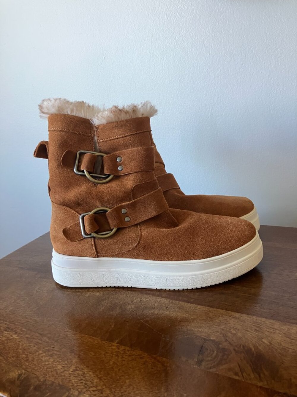 J Slides Faux-Fur Lined Winter Boots Women's Size 8.5